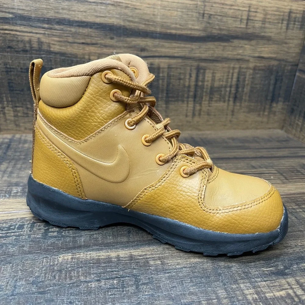 Nike Manoa‎ LTR Boots Wheat Brown Kids Size 12C Lace Up Hiking Casual BQ5373-700